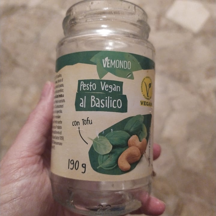 photo of Vemondo  Pesto Vegan al Basilico shared by @iaietta on  30 Sep 2022 - review