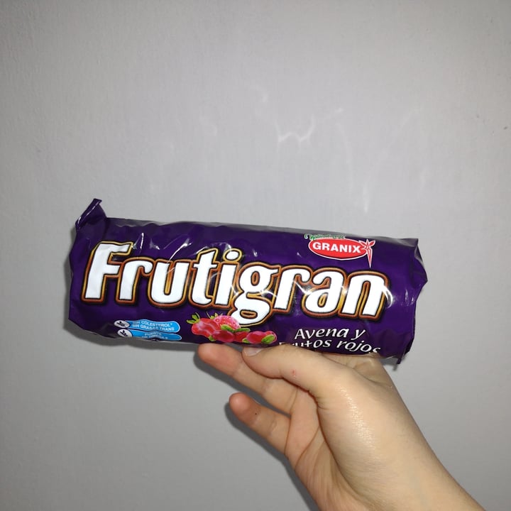 review photo of Granix Frutigran Avena y Frutos Rojos shared by @veggiepini on 13 Sep 2021 - review