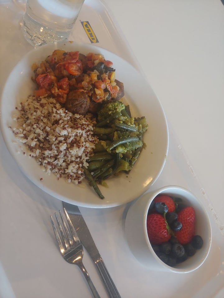 review photo of IKEA Restaurant Vegetable Balls shared by @vecanter on 18 Apr 2019 - review