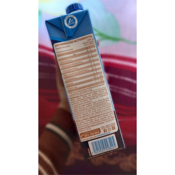 photo of Blue Diamond Unsweetened Chocolate Almond Milk shared by @lolve on  24 Feb 2021 - review