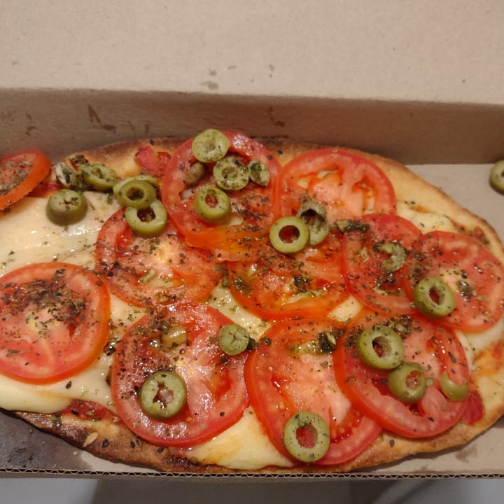 photo of APOLO Bar Multiespacio pizza napolitana shared by @alejandraglck on  20 Sep 2022 - review
