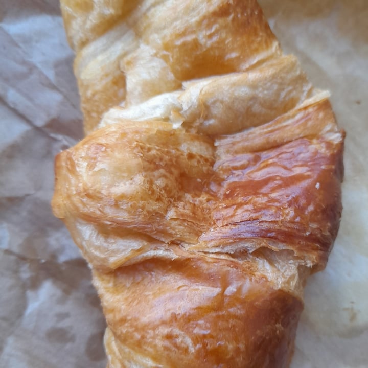 photo of Cloud Cakes Croissant shared by @alice50 on  11 Jul 2022 - review