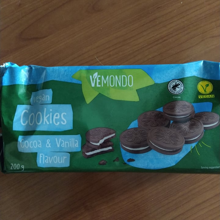 photo of Vemondo Vegan Cookies Cocoa & Vanilla Flavour shared by @mariaelena on  31 Oct 2021 - review