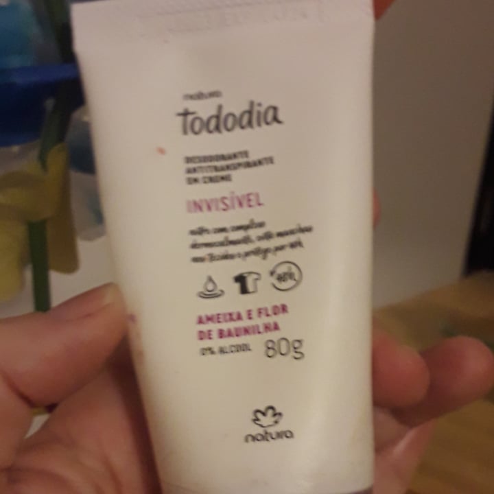 photo of Natura Desodorante Antitranspirante en Crema Invisivel shared by @vanessacrisribeiro30 on  08 Aug 2022 - review