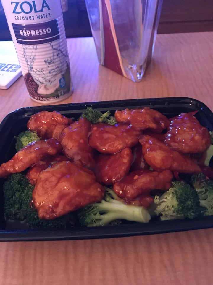 photo of Veggie Fun General Tso’s Protein shared by @mikeandmal on  24 Mar 2019 - review