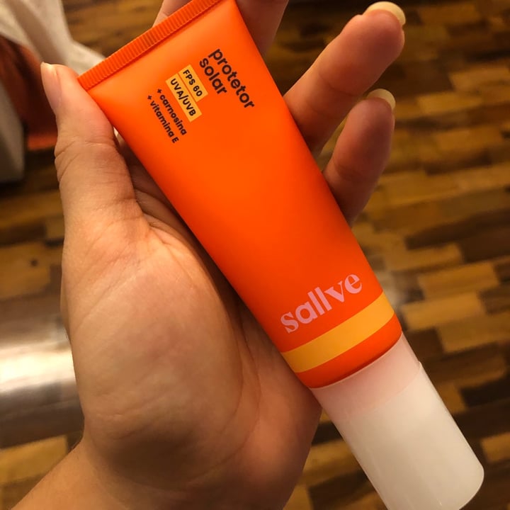 review photo of Sallve Protetor Solar shared by @loretita on 09 May 2022 - review