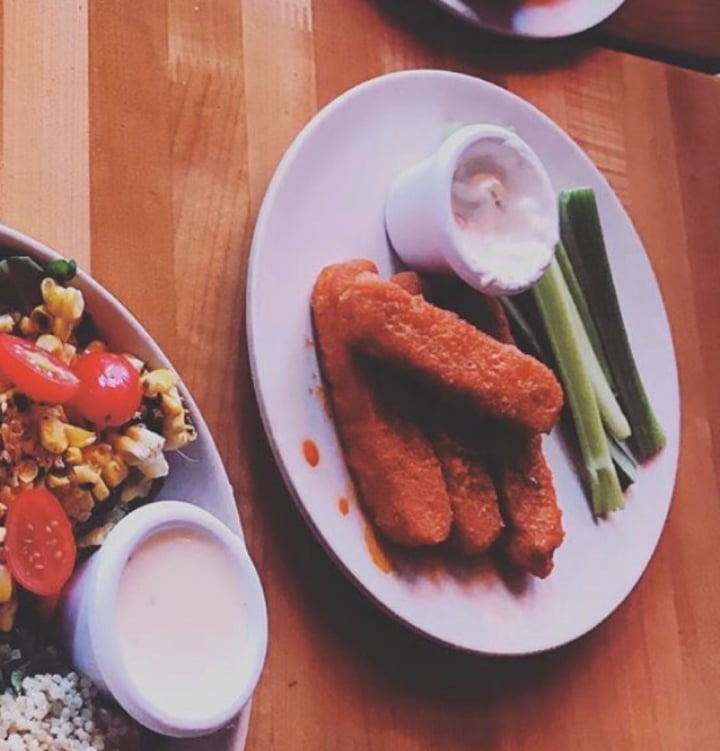 photo of Veggie Grill Buffalo Wings shared by @nikkileighh on  09 Apr 2020 - review