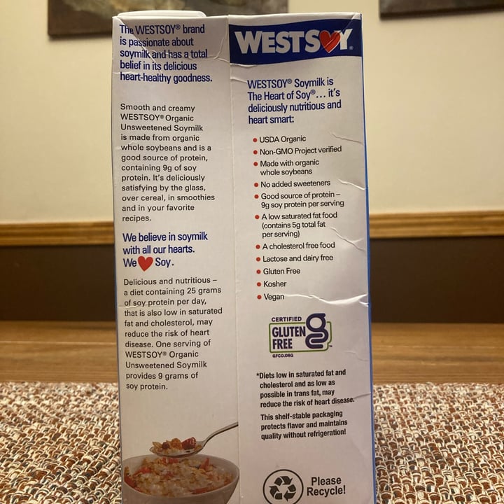 photo of WestSoy Organic Unsweetened Plain Soymilk shared by @lansterm on  13 Dec 2022 - review