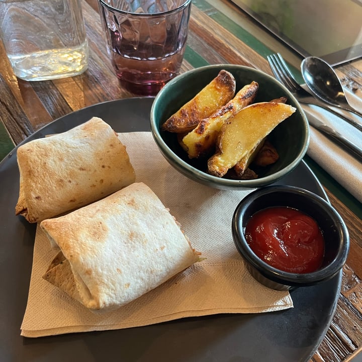 photo of Soulgreen Falafel Wrap E Patatine shared by @youngio99 on  14 Mar 2022 - review