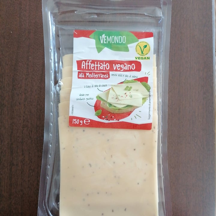 photo of Vemondo Affettato vegano alla Mediterranea shared by @giannix on  29 Nov 2021 - review