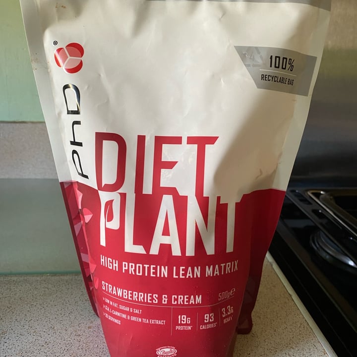 photo of Phd smart plant high protein lean matrix strawberries and cream shared by @heathertheveganmaw on  18 May 2022 - review