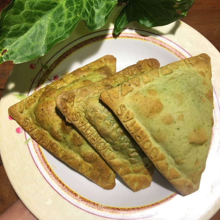 review photo of Doritas Empadana Espinaca shared by @cucumelo on 30 Apr 2021 - review