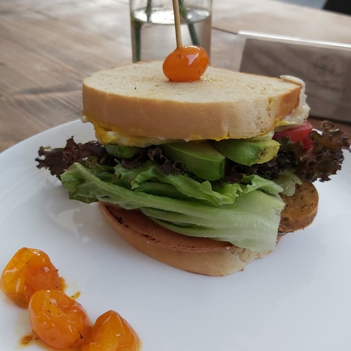 photo of Siempre viva Club sándwich shared by @virigf on  16 Nov 2020 - review