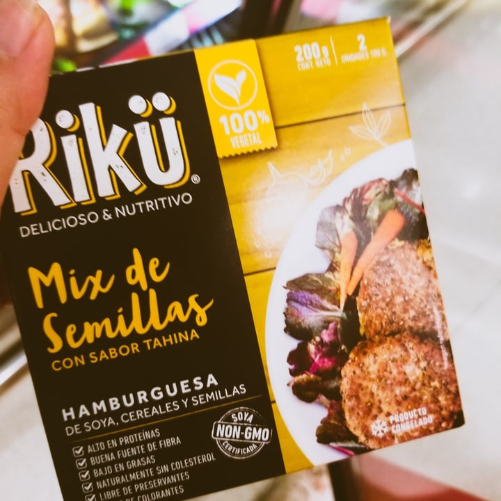 photo of Rikü Hamburguesa de mix de semillas shared by @beckyisvegan on  18 Oct 2020 - review