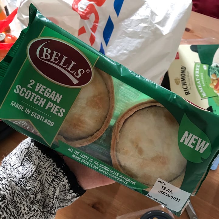 photo of Bell's Vegan Scotch Pie shared by @kirstend94 on  11 Jul 2020 - review