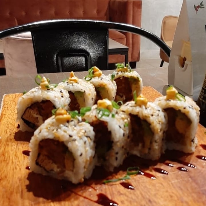 photo of ROCK'N'ROLLS SUSHI Smoke On The H2o Roll shared by @anyu on  11 May 2021 - review