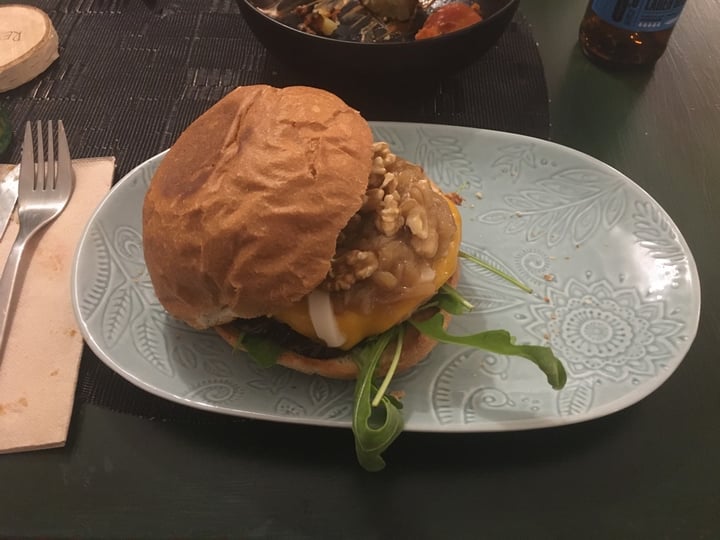 review photo of La Teca Burger La Blau shared by @salcarma on 29 Mar 2020 - review