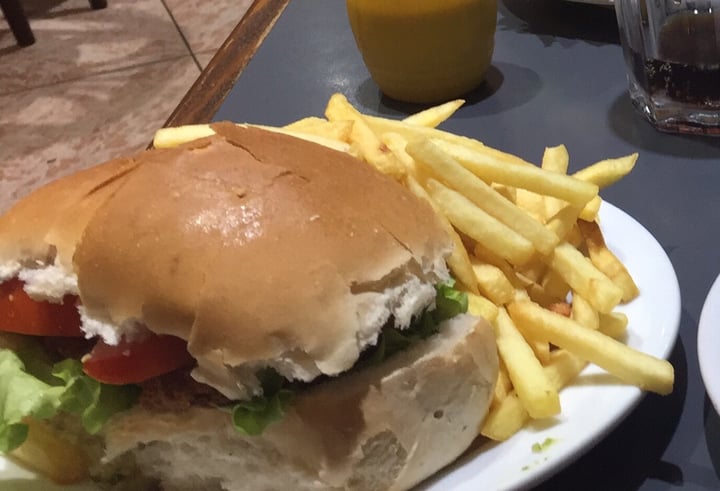 review photo of La Pasiva Chivito Vegetariano shared by @valix on 11 Jan 2020 - review