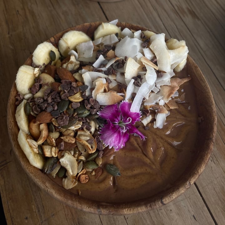 review photo of The Kindred Kitchen Raw Cacao Smoothie Bowl shared by @tazzwaite on 11 Aug 2021 - review