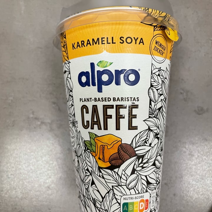 photo of Alpro Caramel soya Caffè Latte shared by @vegangierschlund on  06 Oct 2021 - review