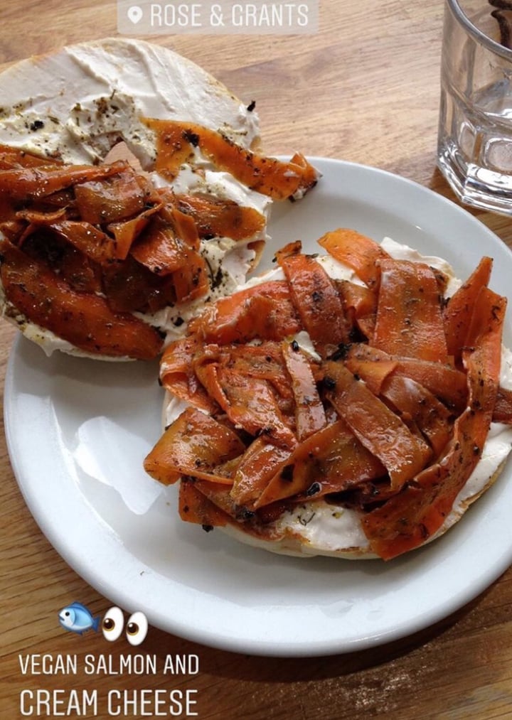 review photo of Rose & Grant's Deli Cafe Vegan Salmon and Cream Cheese Bagel shared by @gems on 03 May 2019 - review