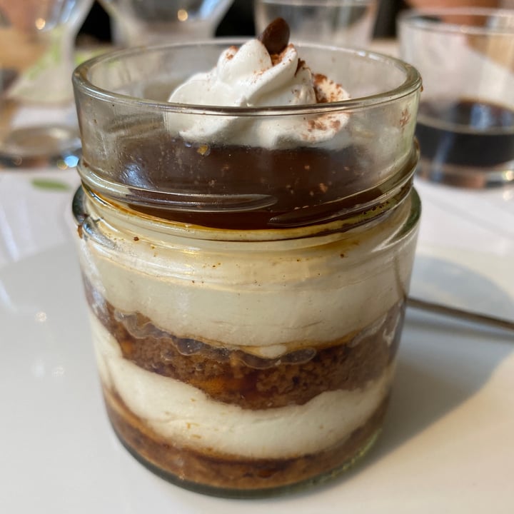 photo of Essenza Love Natural Food Tiramisù shared by @flarov on  16 Aug 2022 - review