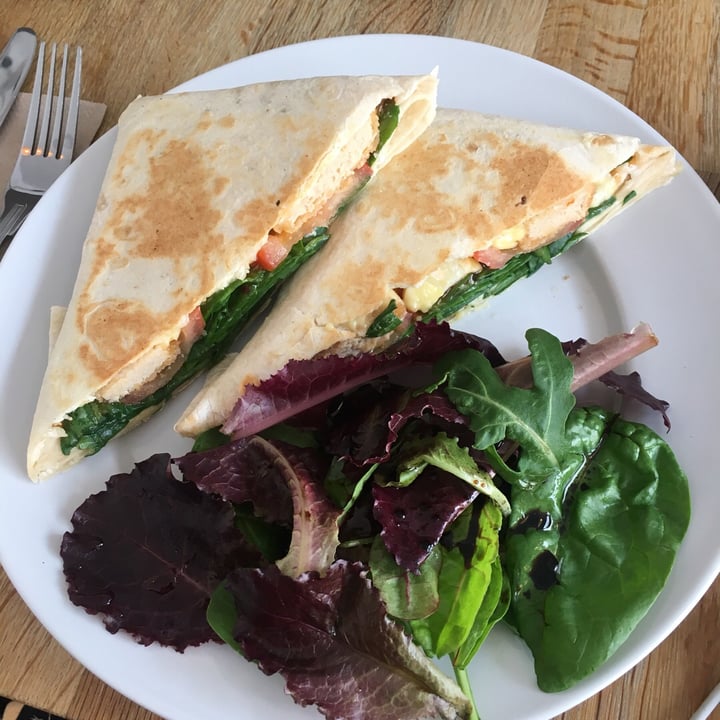 photo of Chapter One Coffee Shop Sweet Chilli Chicken Wrap shared by @grachel on  03 Jul 2019 - review