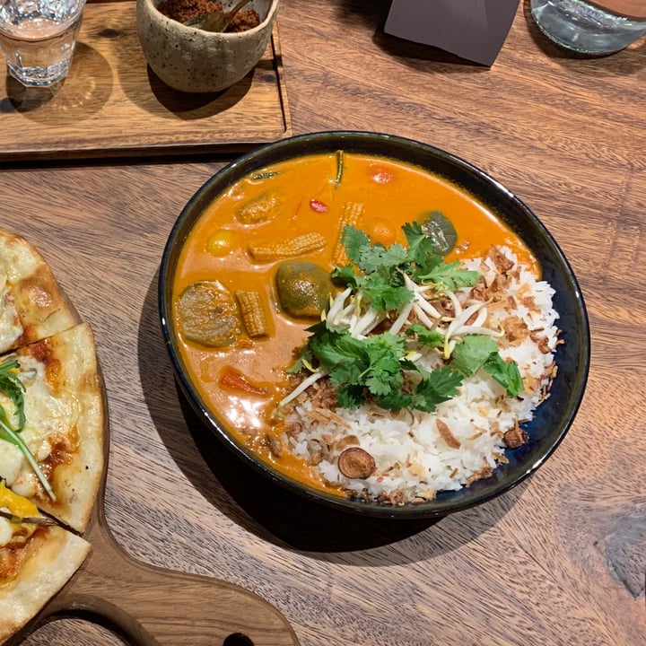 photo of Genius Central Singapore Thai Red Curry shared by @avegangirl on  18 Dec 2020 - review