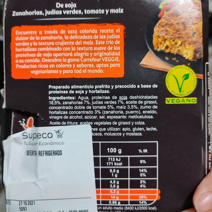 photo of Carrefour  Hamburguesa de soja, judias, tomate y maiz shared by @theandalusianqueer on  27 Oct 2021 - review