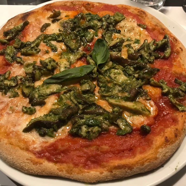 photo of La Colubrina Pizza funghi shiitake shared by @grungess on  10 Apr 2021 - review