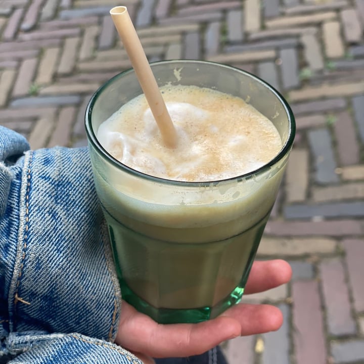 photo of Life's a Peach iced latte shared by @flaviacatalina on  05 Aug 2022 - review
