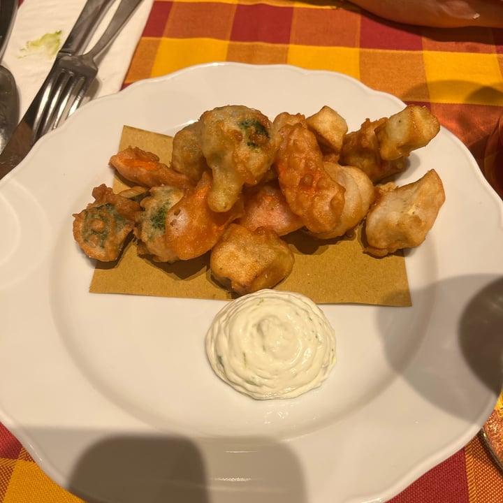 review photo of Trattoria Vegetale - Antonio Chiodi Latini Fritto misto shared by @francescazeta on 03 Jun 2022 - review