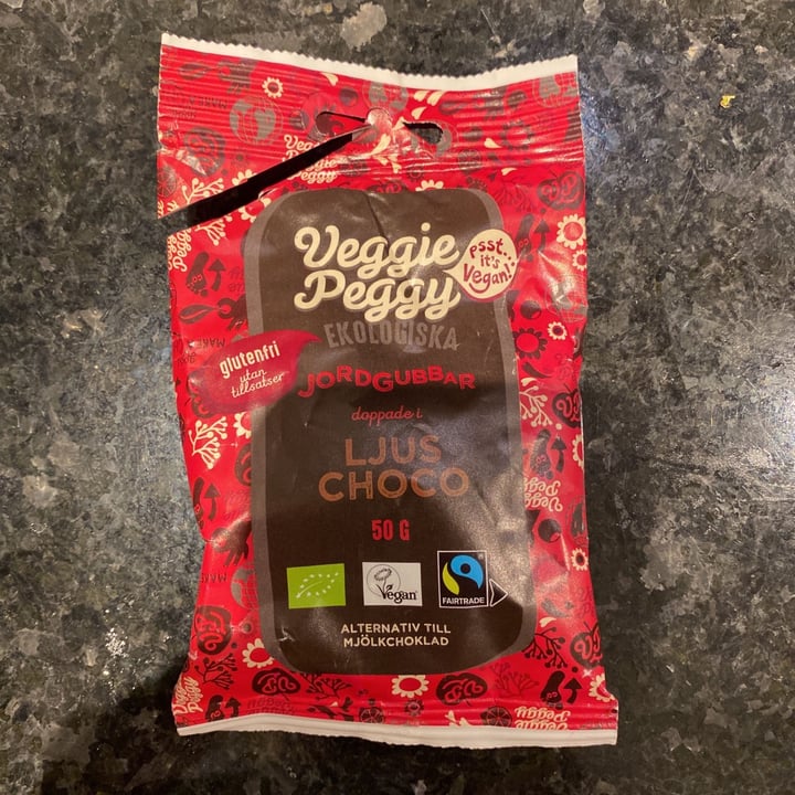 review photo of Veggie Peggy Jordgubbar doppade i ljus choco shared by @ellinorjulia on 28 Jul 2021 - review