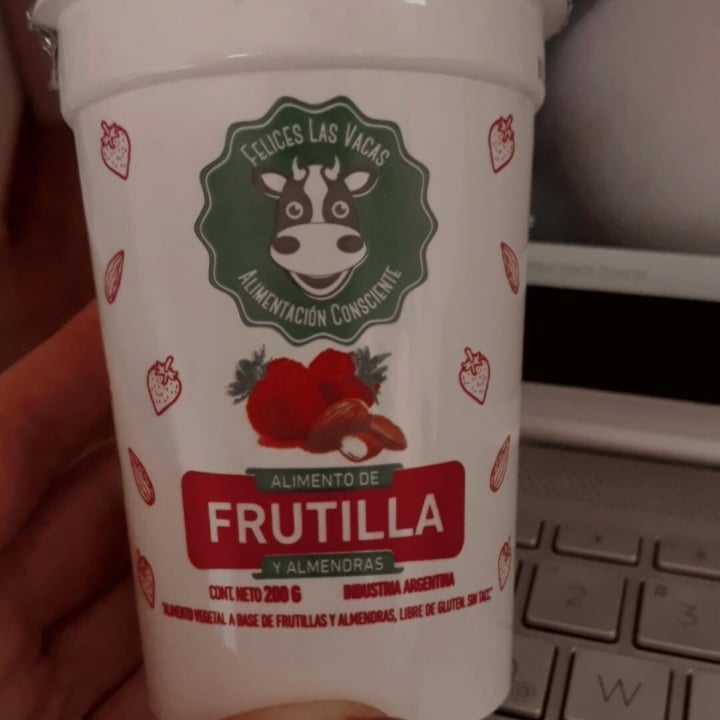 photo of Felices Las Vacas Yogurt sabor Frutilla shared by @rubyblair on  25 Dec 2020 - review
