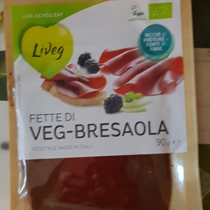 photo of Liveg Fette di veg-bresaola shared by @iaialuna on  28 Nov 2021 - review