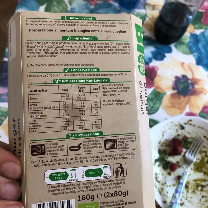 review photo of Carrefour Bio Burger Di Seitan shared by @fede8 on 01 Apr 2022 - review
