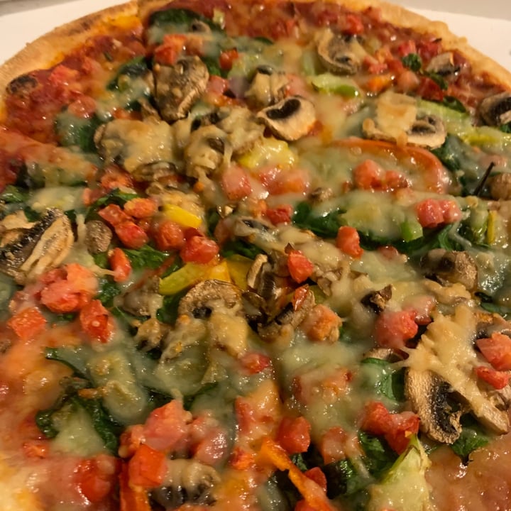 review photo of Domino's Pizza Vegan Heaven shared by @lindy6656 on 30 Nov 2021 - review
