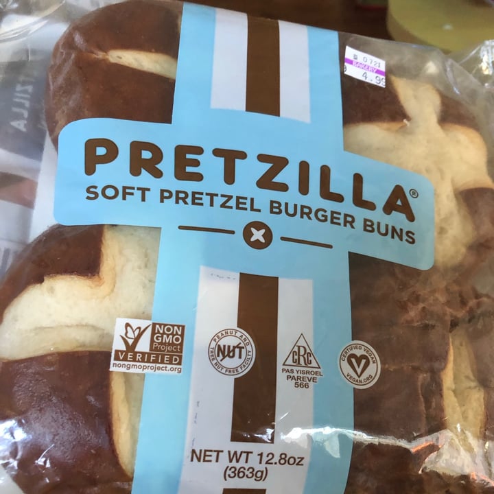 photo of Pretzilla Pretzel Burger Buns shared by @allycat38 on  01 Nov 2021 - review