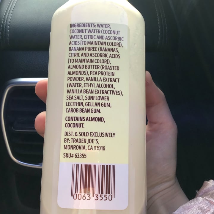 photo of Trader Joe's Banana and Almond Butter Drink shared by @vegandancer10 on  21 Apr 2022 - review