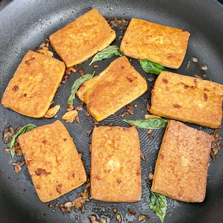 photo of Trader Joe's High Protein Organic Super Firm Tofu shared by @aqualing on  10 Jun 2021 - review