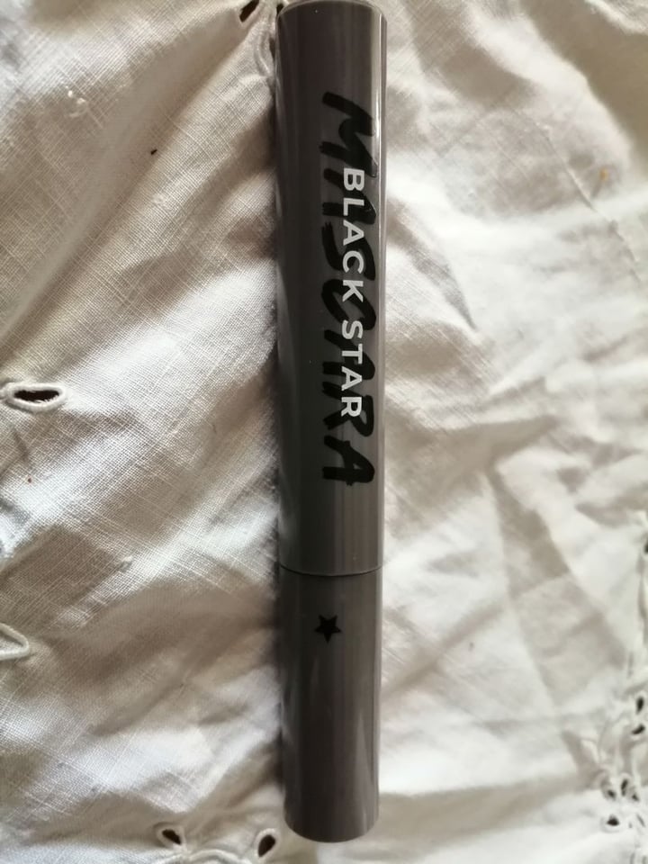 photo of Identy beauty Black Star Máscara shared by @ivushka on  17 Feb 2020 - review