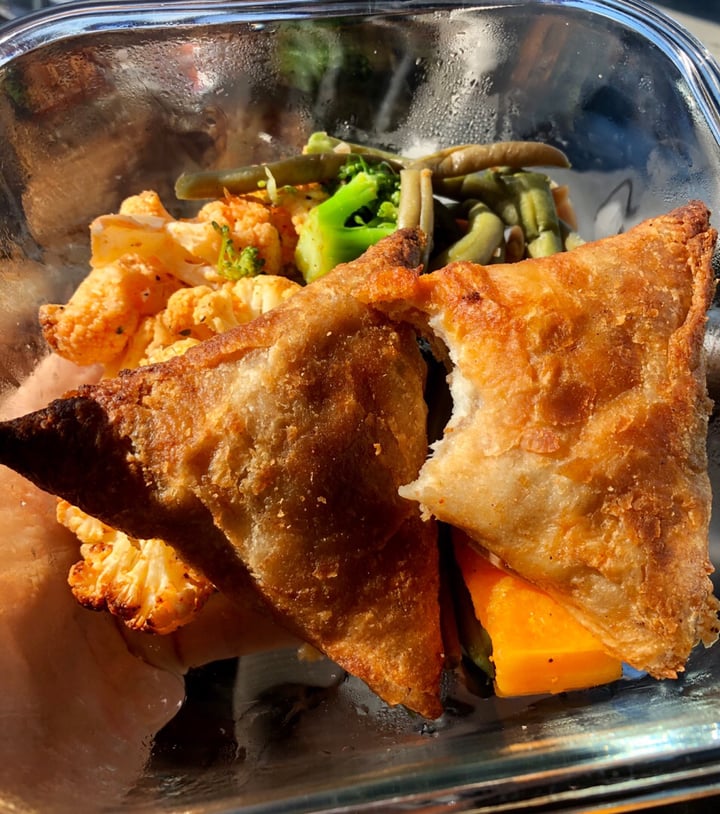 photo of Whole Foods Market Samosas & Veggies From Hot Food Bar shared by @alohaanimalsanctuary on  30 Dec 2019 - review