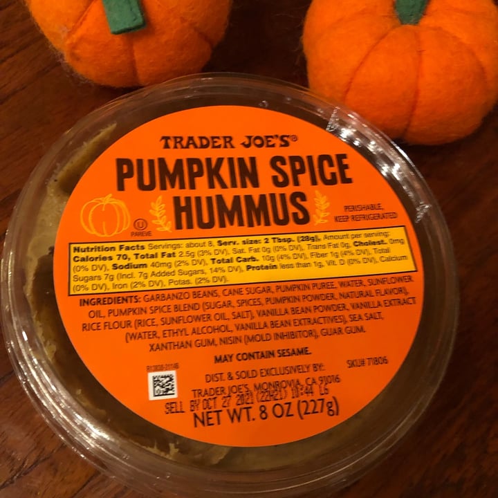 photo of Trader Joe's Pumpkin spice hummus shared by @garen7 on  20 Sep 2021 - review