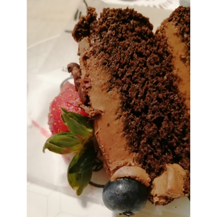 photo of La Nevera Fit - Recavarren,Miraflores Torta de Chocolate Vegana shared by @irenic on  01 Jan 2021 - review