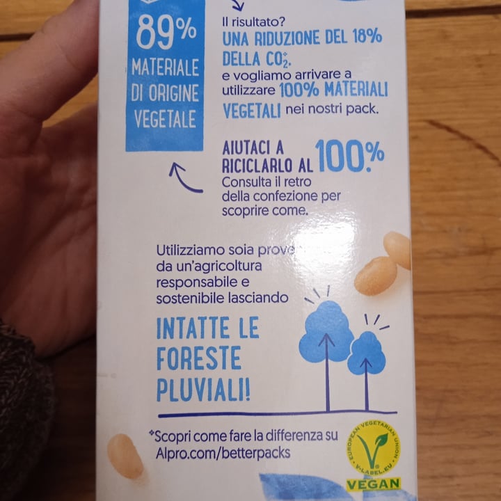 photo of Alpro Bevanda Di Soia Senza Zuccheri shared by @betulla on  09 Apr 2022 - review