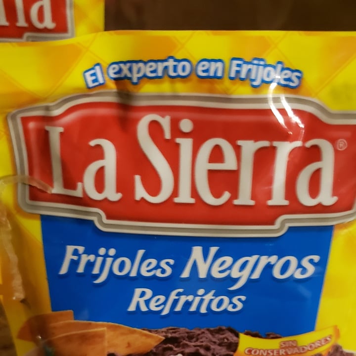 photo of La Sierra Frijoles Negros Refritos shared by @gustavoslaf on  22 Jun 2020 - review
