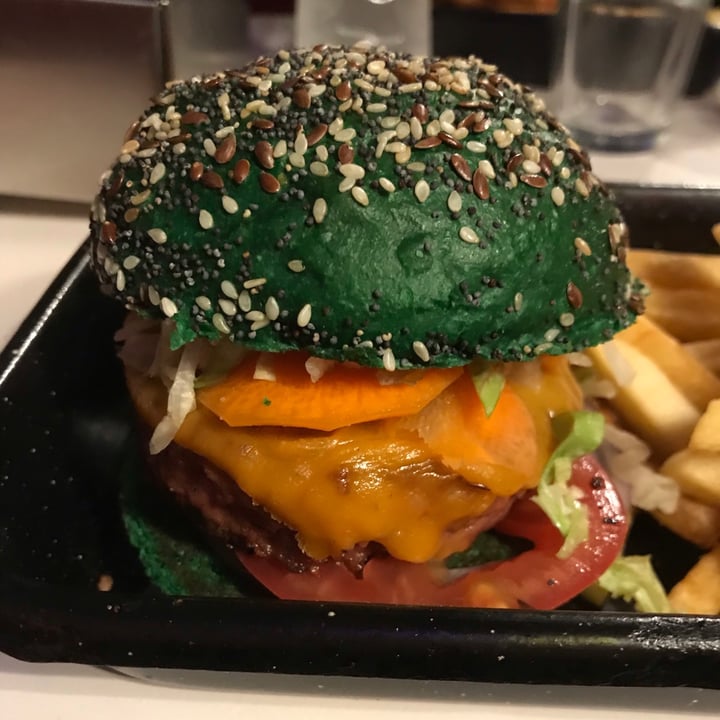 photo of Williamsburg Burger Bar Beyond Burg shared by @julyenciso on  27 Sep 2021 - review