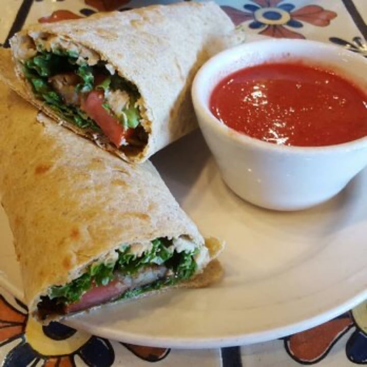 photo of Annapurna’s® World Vegetarian Café Lebanese Wrap shared by @rasaleela on  29 Apr 2020 - review