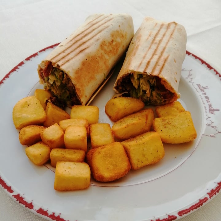 photo of Mille e Una Notte Udine Piadina con falafel e hummus shared by @fedevegana on  04 Jul 2021 - review