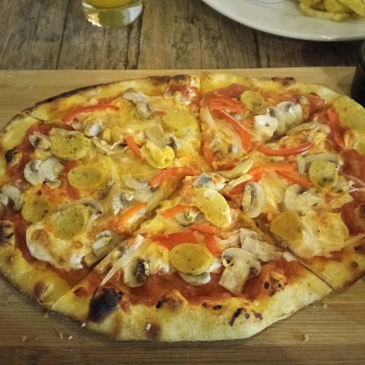 photo of El Chino Vegano Pizza Primavera shared by @juancitovegan on  15 Dec 2021 - review